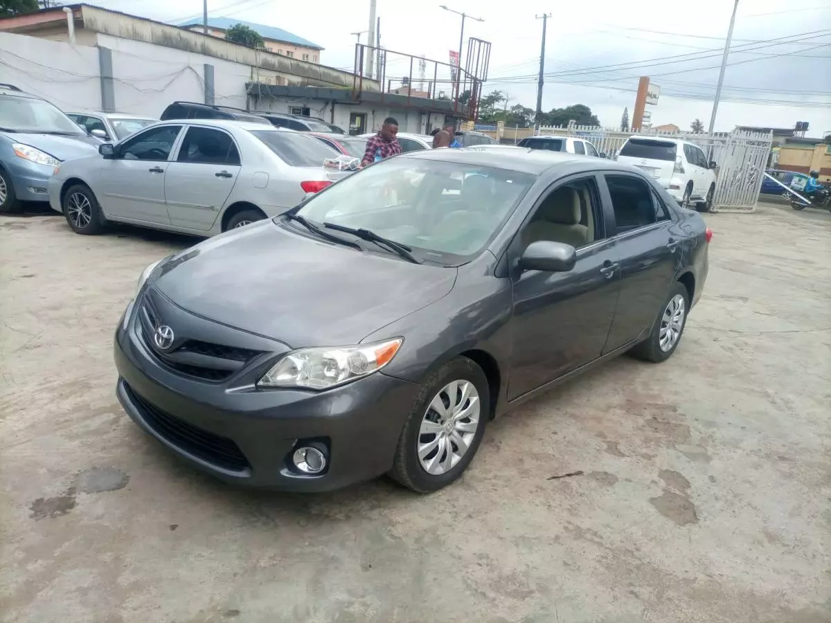 Toyota Corolla   - 2013