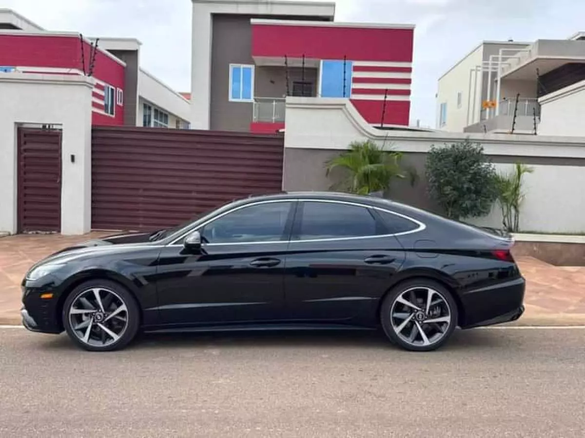 Hyundai Sonata   - 2023