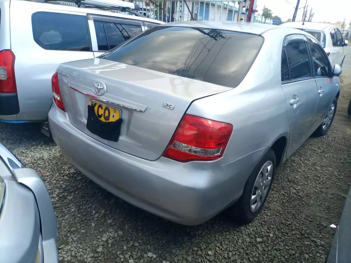 Toyota Axio  - 2011