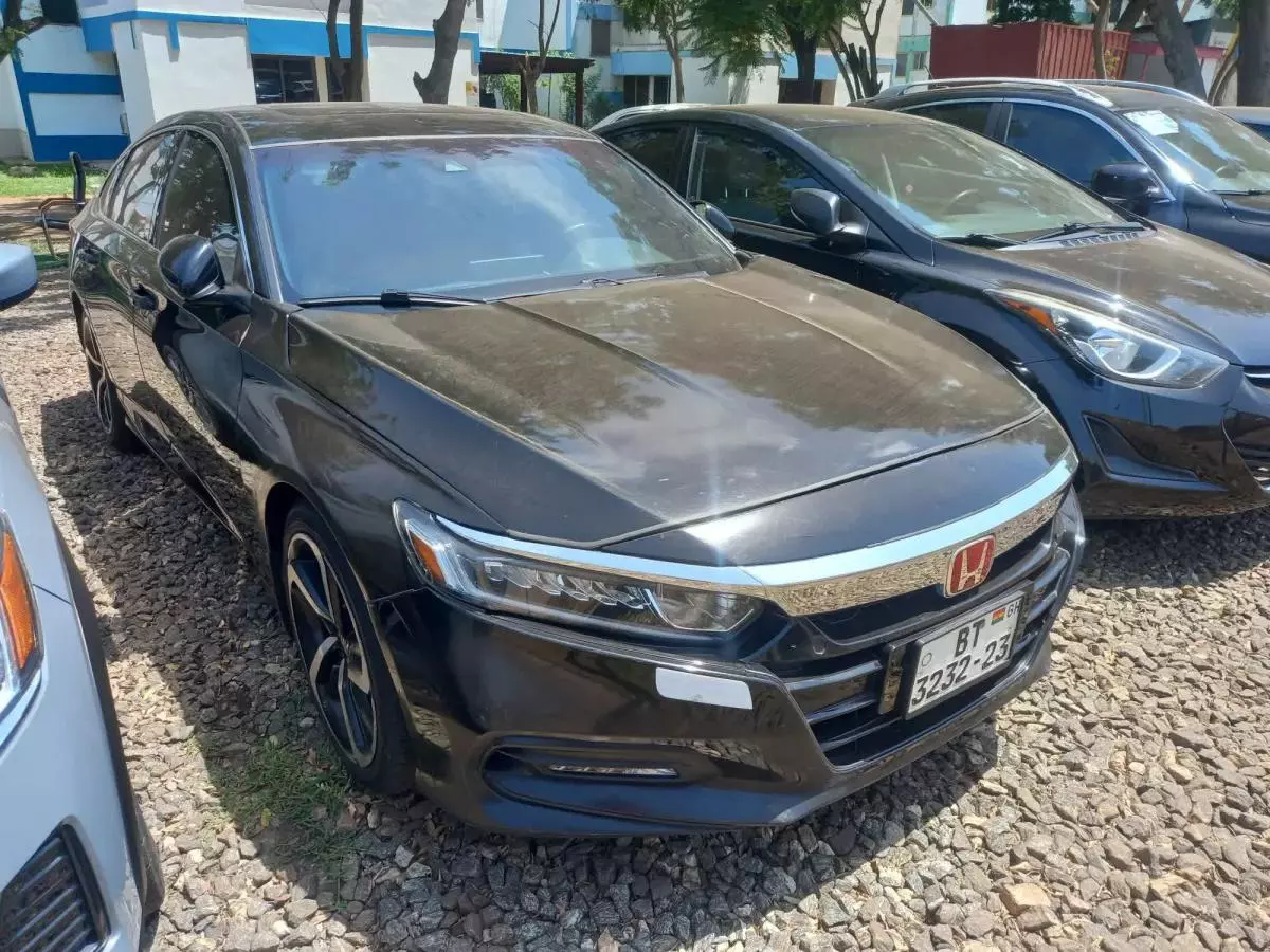 Honda Accord   - 2018