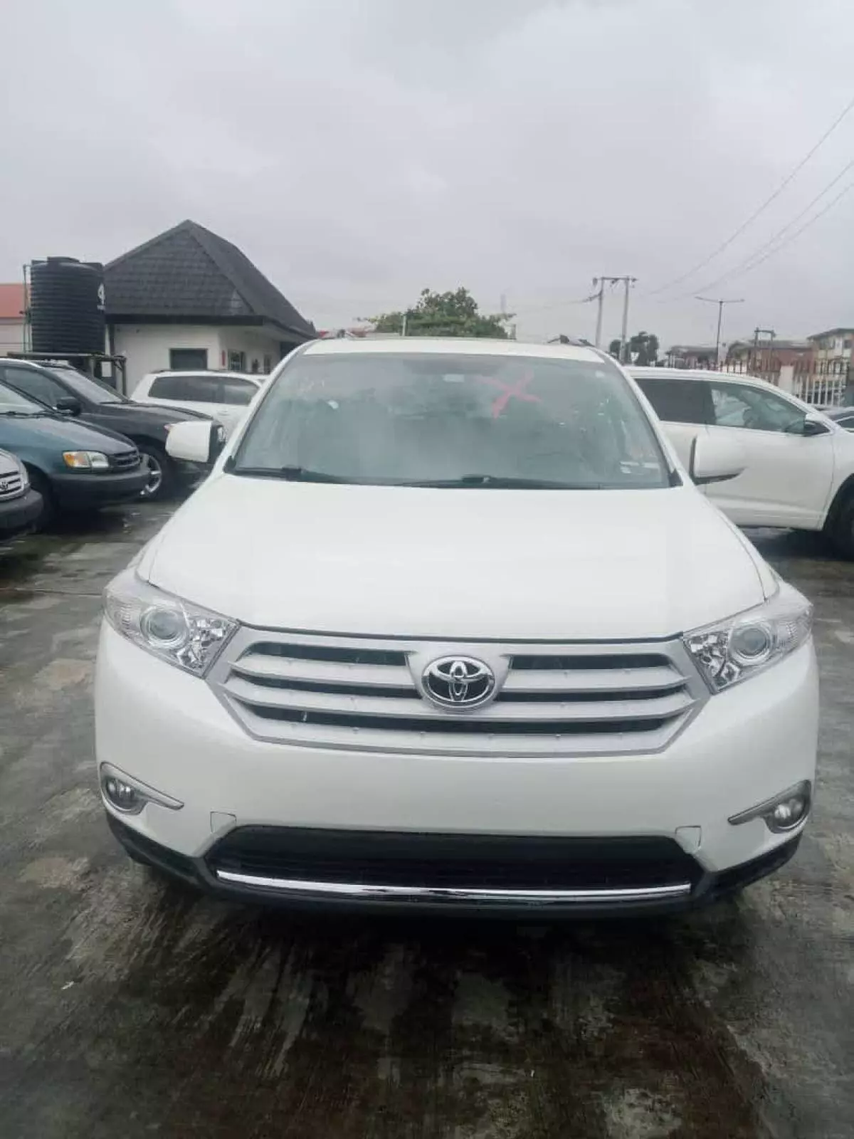 Toyota Highlander   - 2011