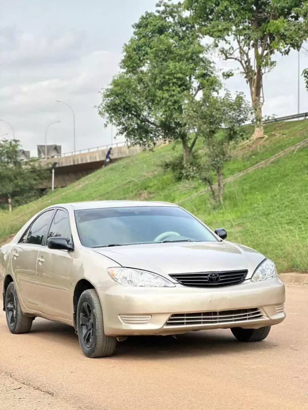 Toyota Camry   - 2005