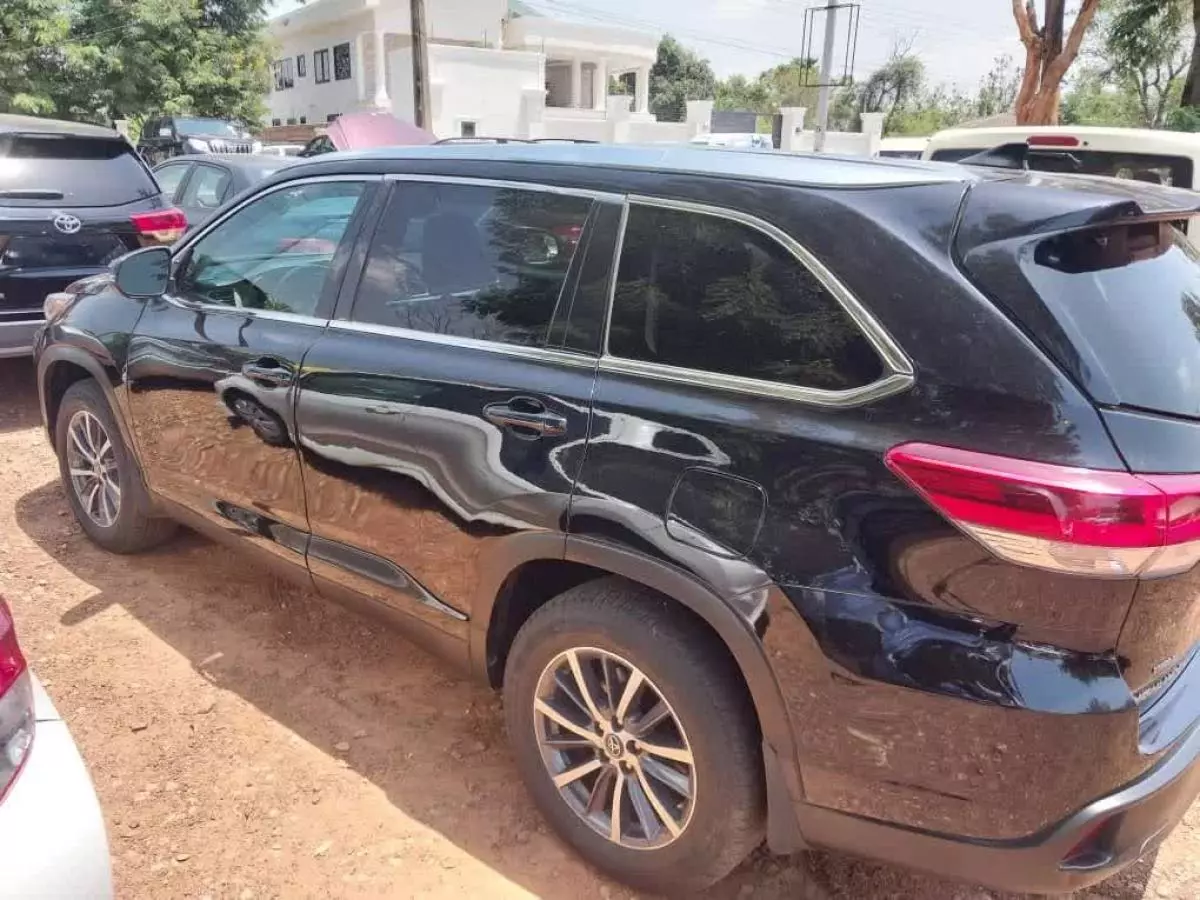 Toyota Highlander - 2019