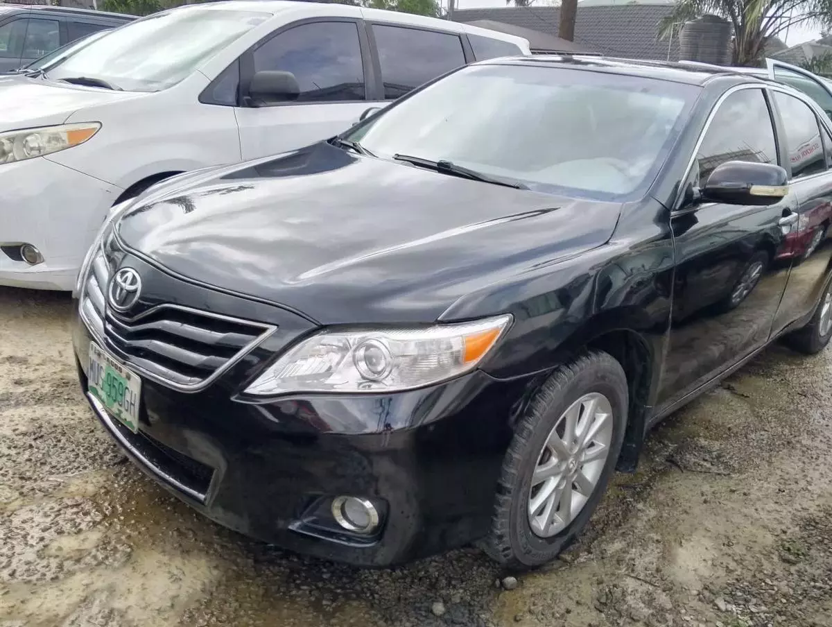 Toyota Camry   - 2008