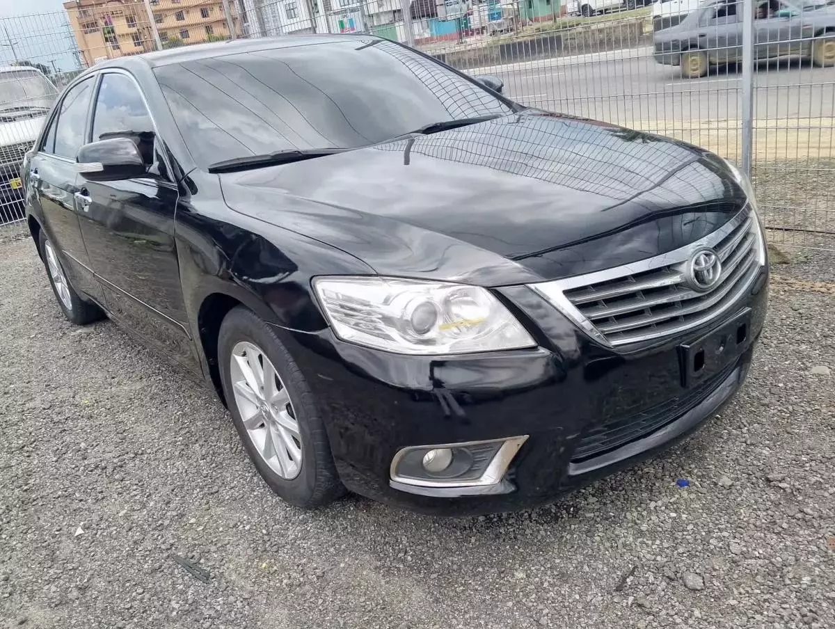 Toyota Camry   - 2013