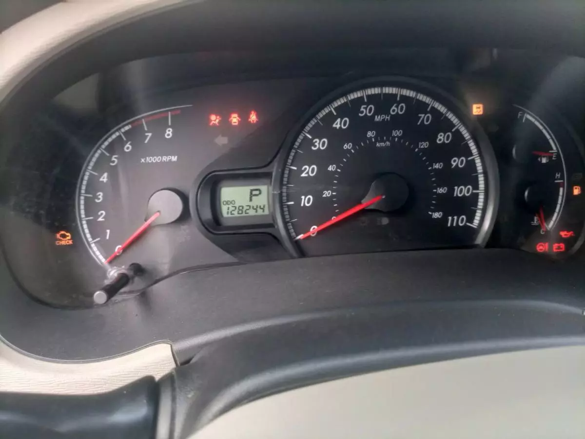 Toyota Sienna - 2011