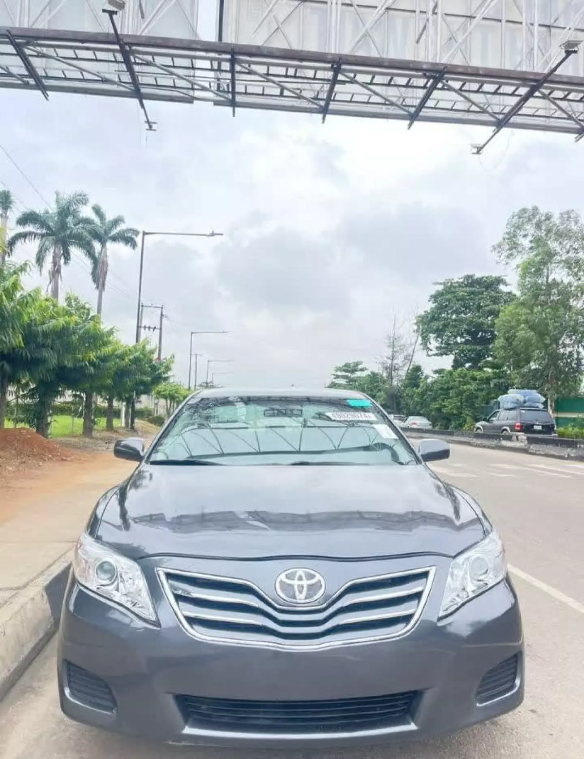 Toyota Camry   - 2011