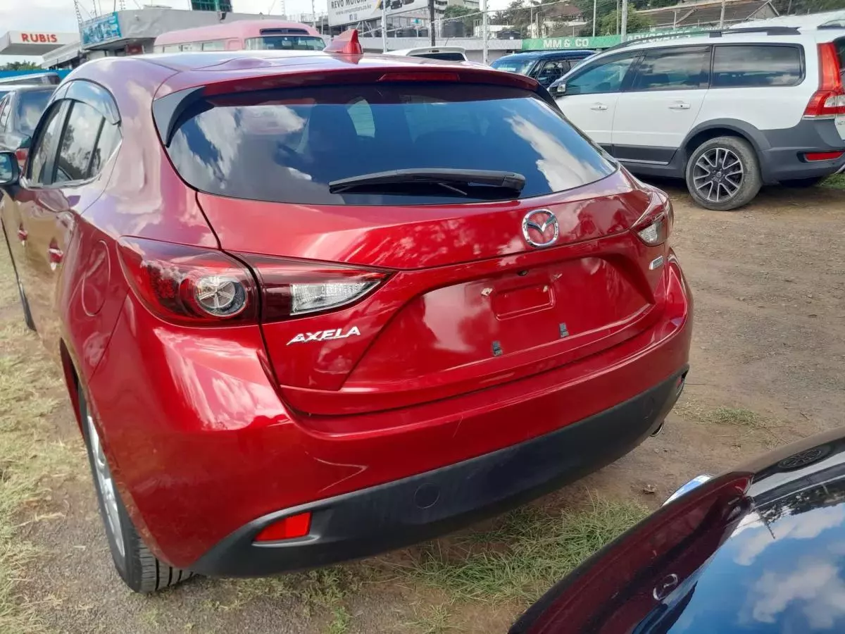 Mazda Axela  - 2016