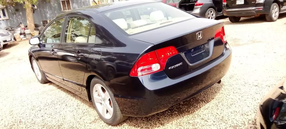 Honda Civic - 2006