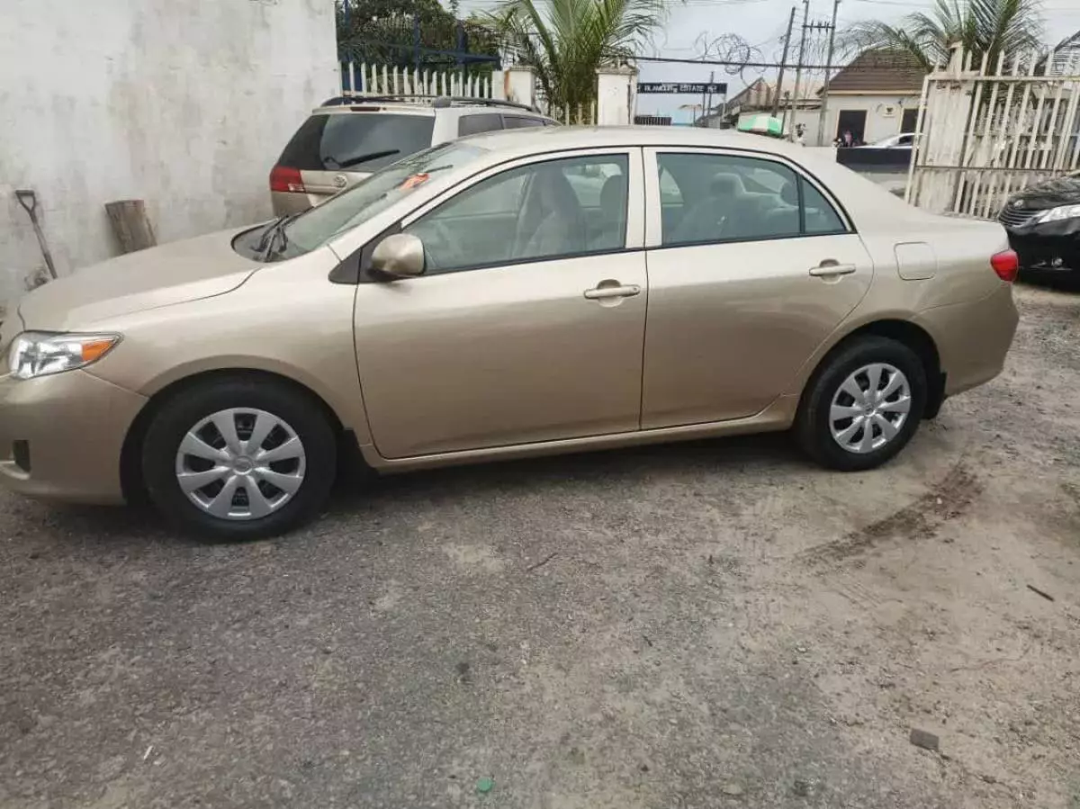 Toyota Corolla - 2009