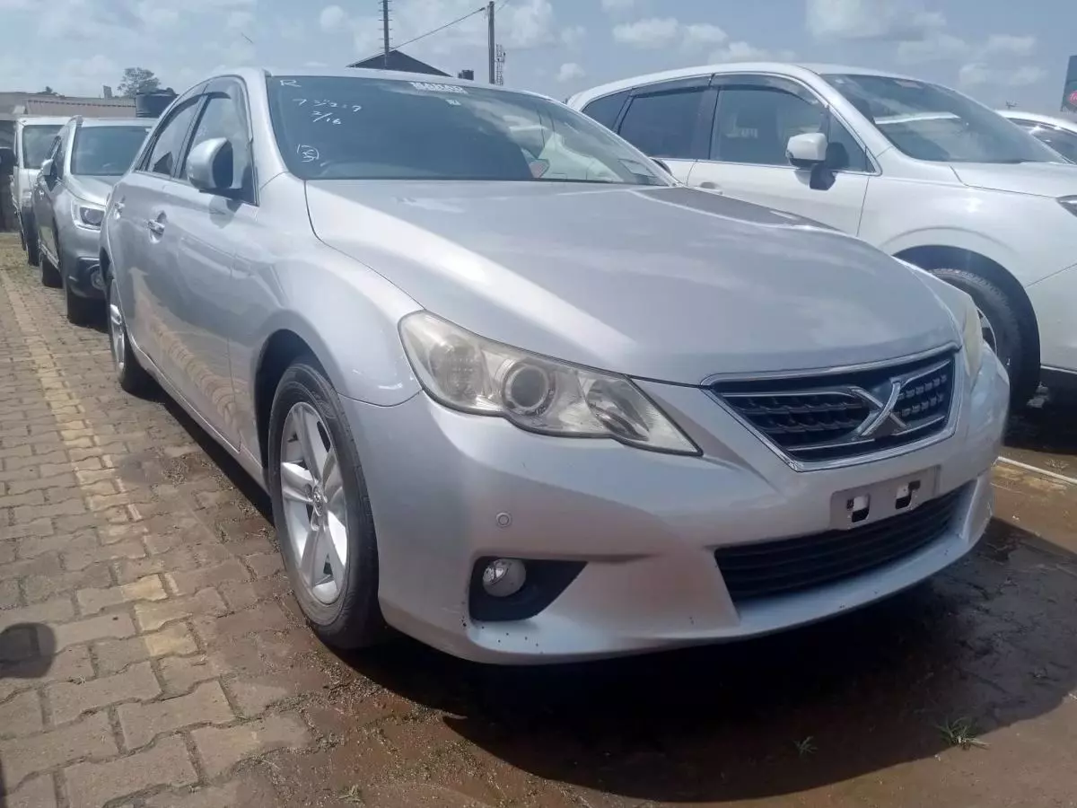 Toyota Mark X   - 2014