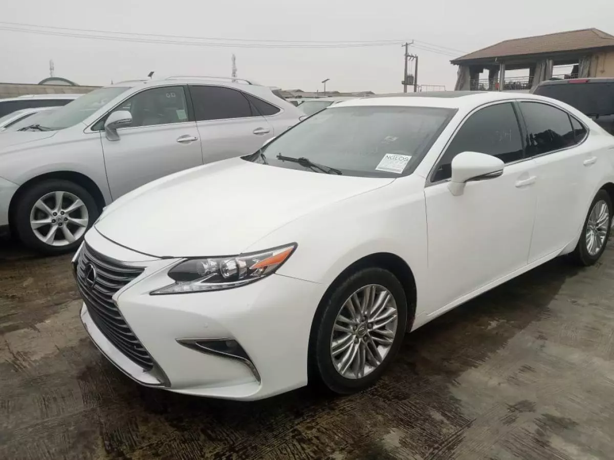 Lexus ES 350   - 2013