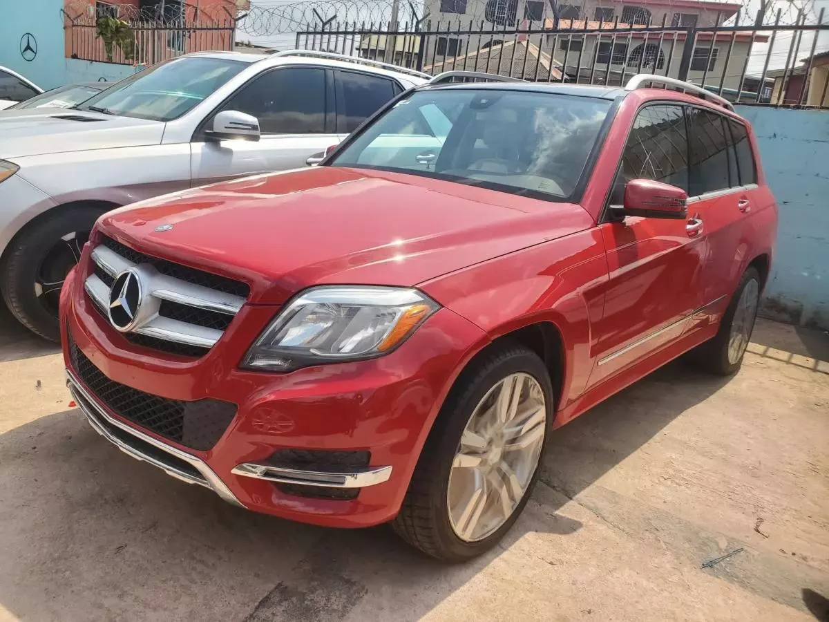 Mercedes-Benz GLK 350   - 2014