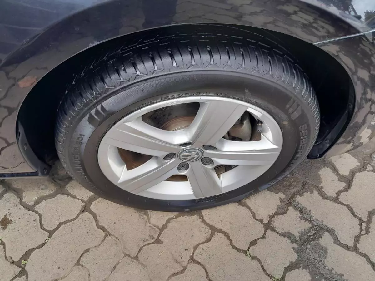 Volkswagen Golf - 2016