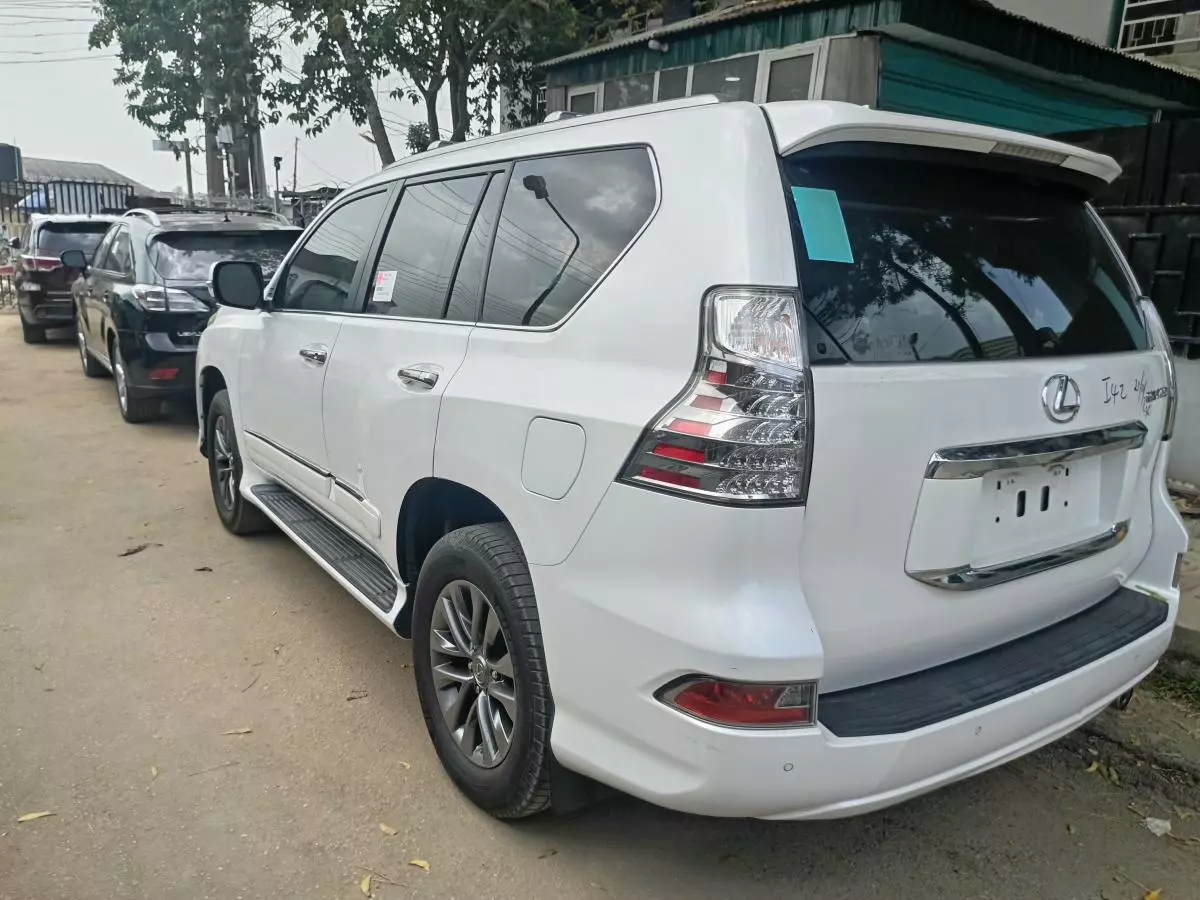 Lexus GX 460   - 2016