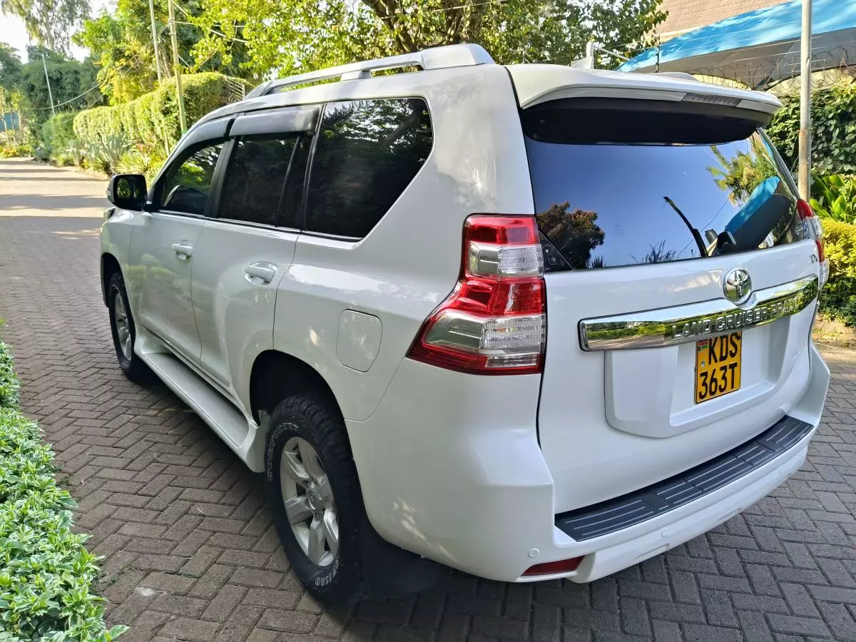 Toyota Landcruiser prado TX   - 2015