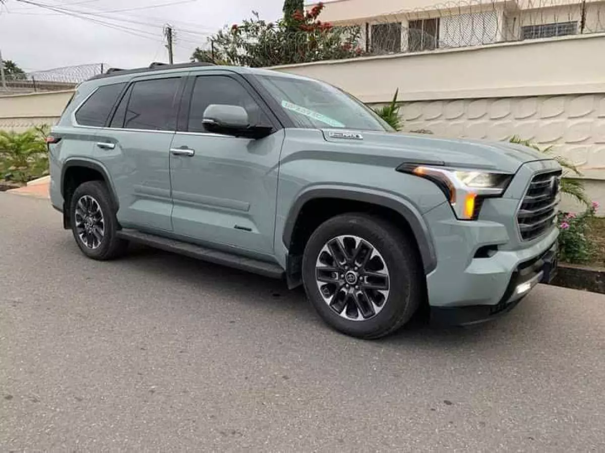 Toyota Sequoia   - 2024