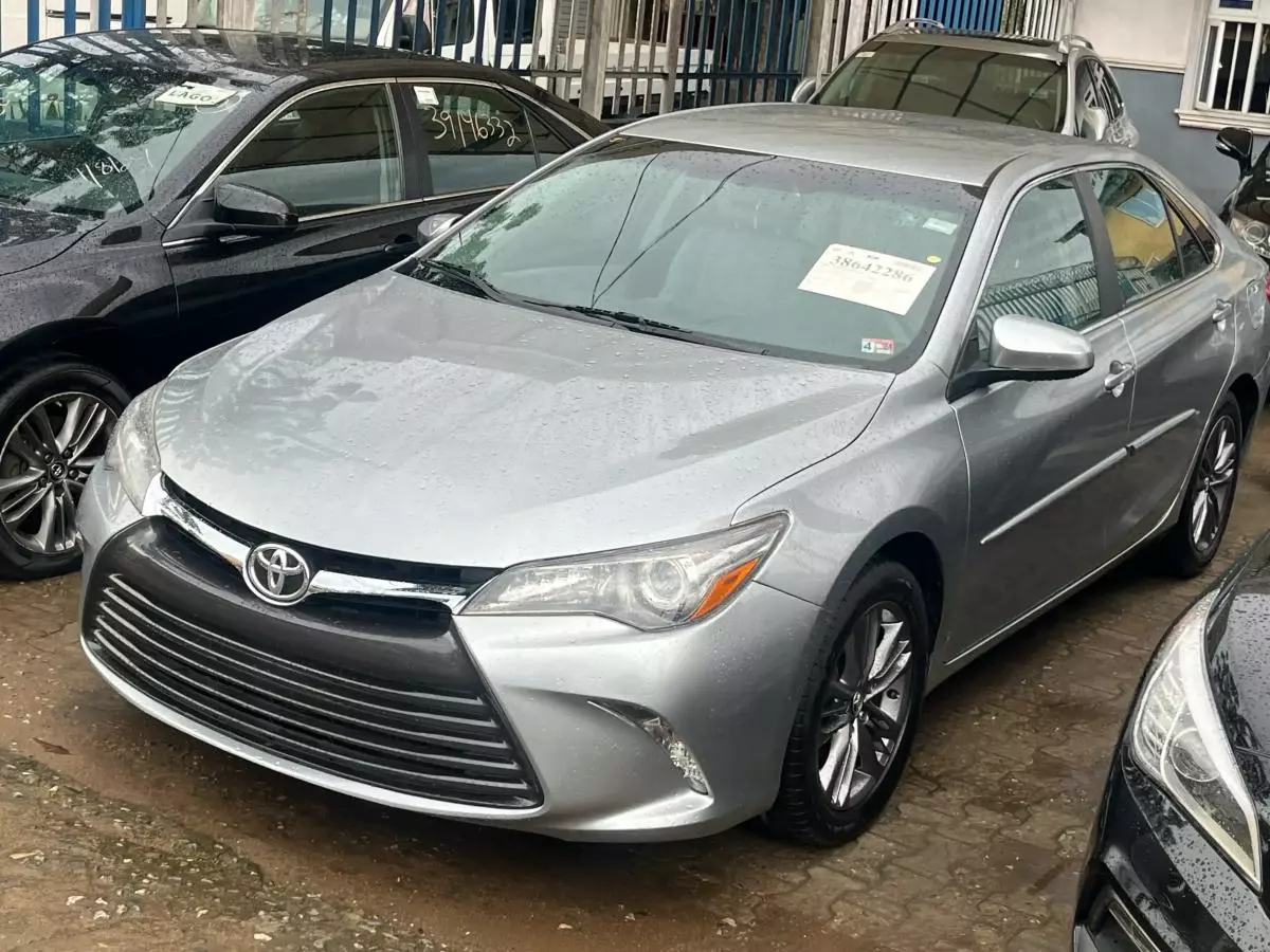 Toyota Camry   - 2015