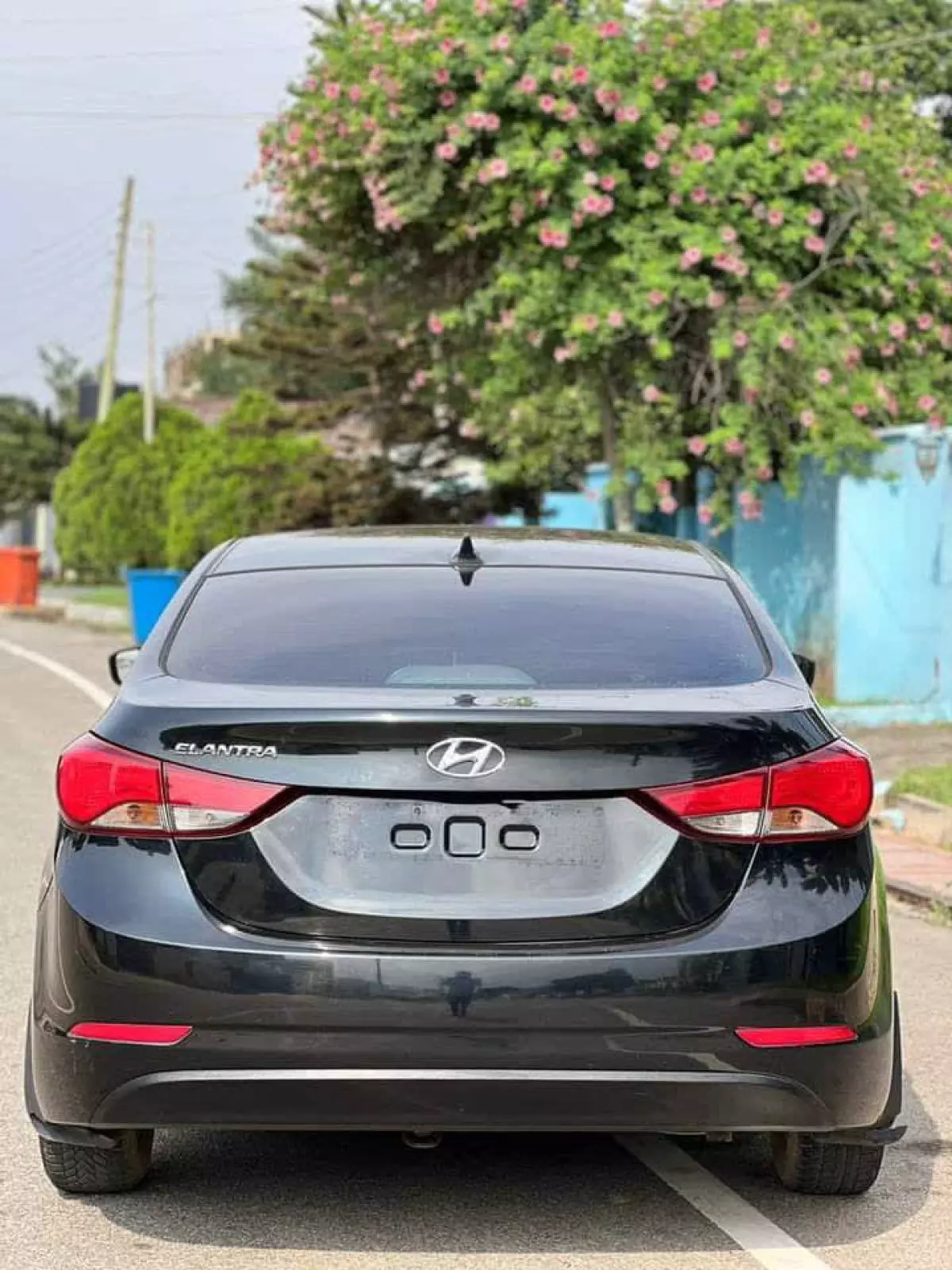 Hyundai Elantra   - 2014