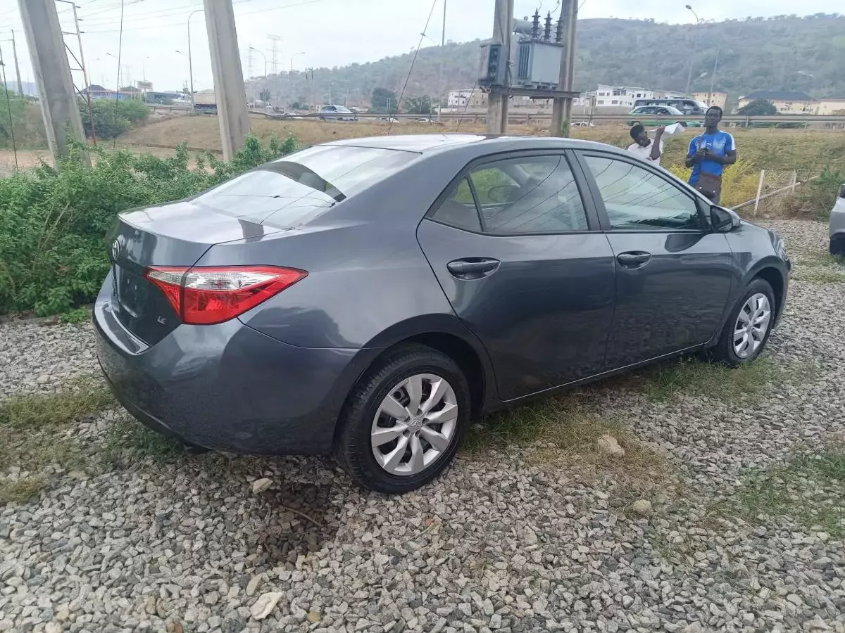 Toyota Corolla   - 2015