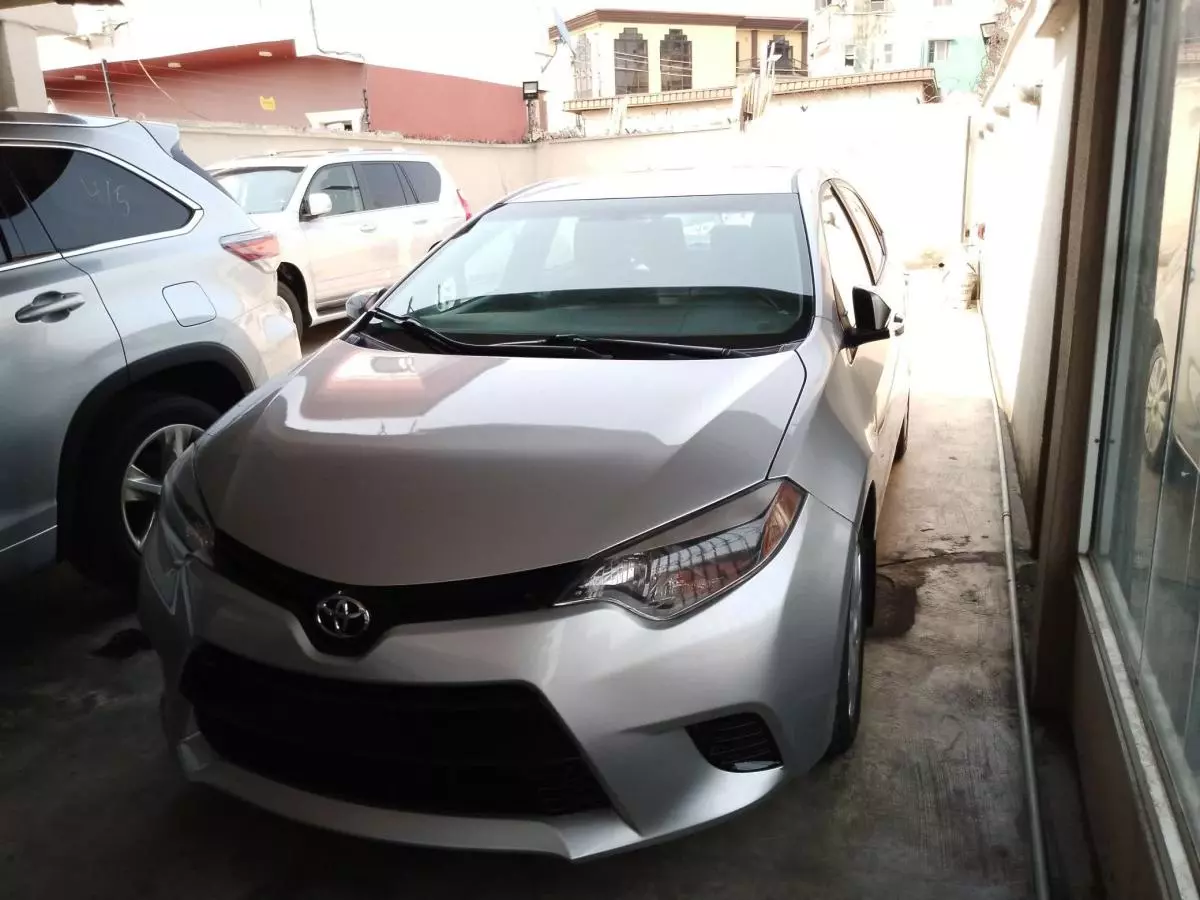 Toyota Corolla   - 2015