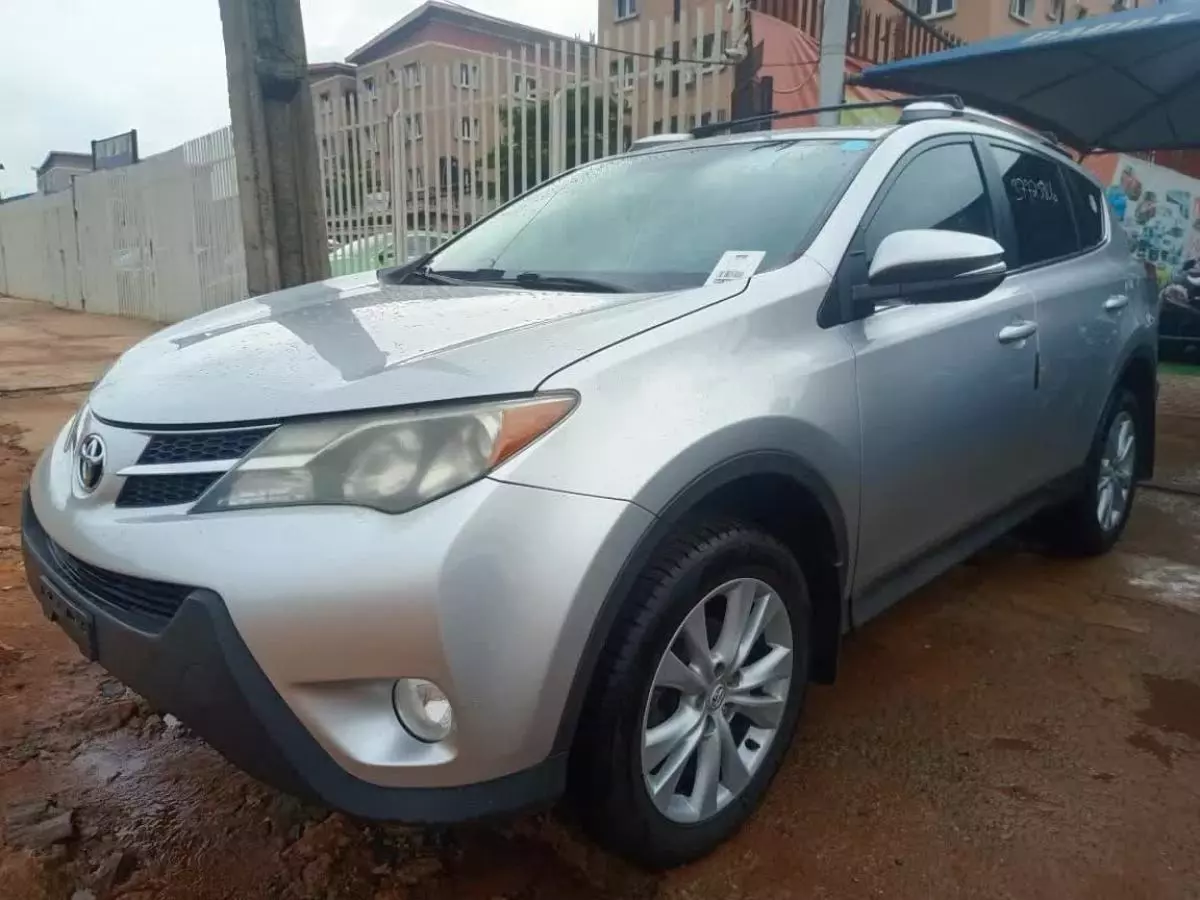 Toyota RAV 4   - 2013