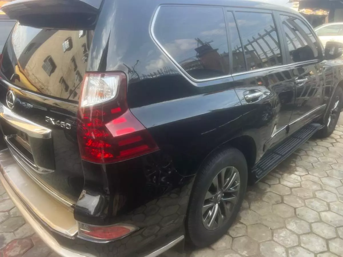 Lexus GX 460   - 2019