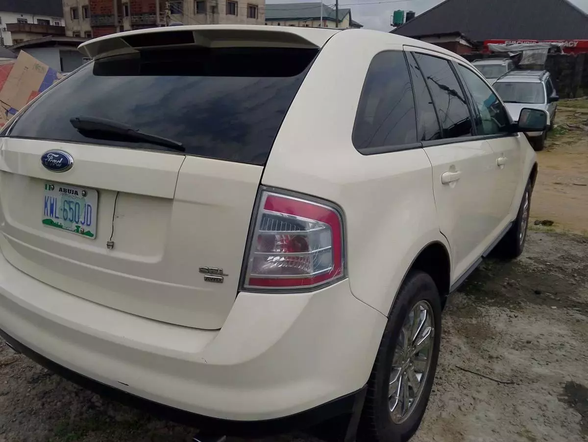 Ford Edge   - 2007