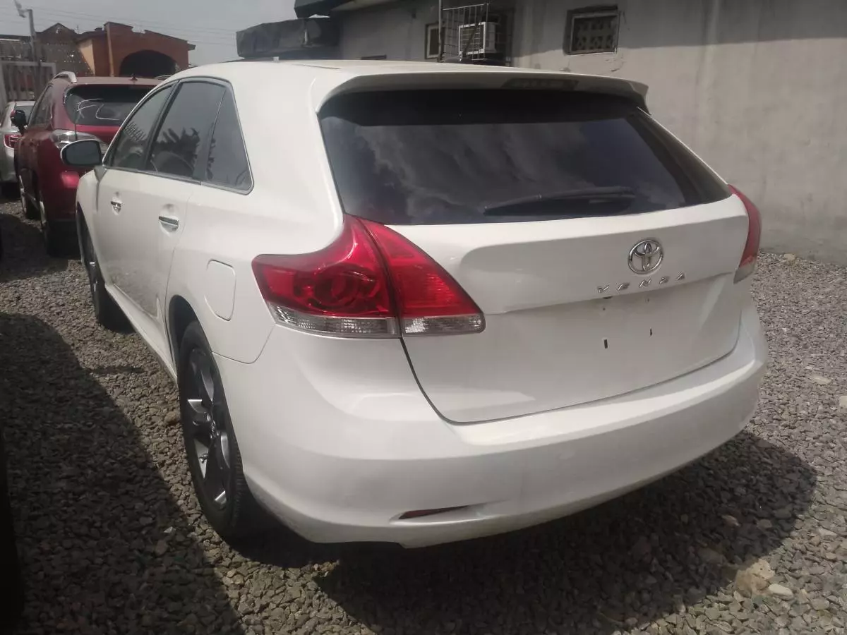 Toyota Venza   - 2010