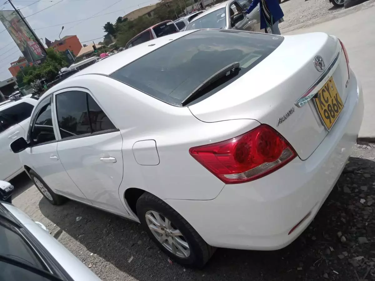 Toyota Allion  - 2010