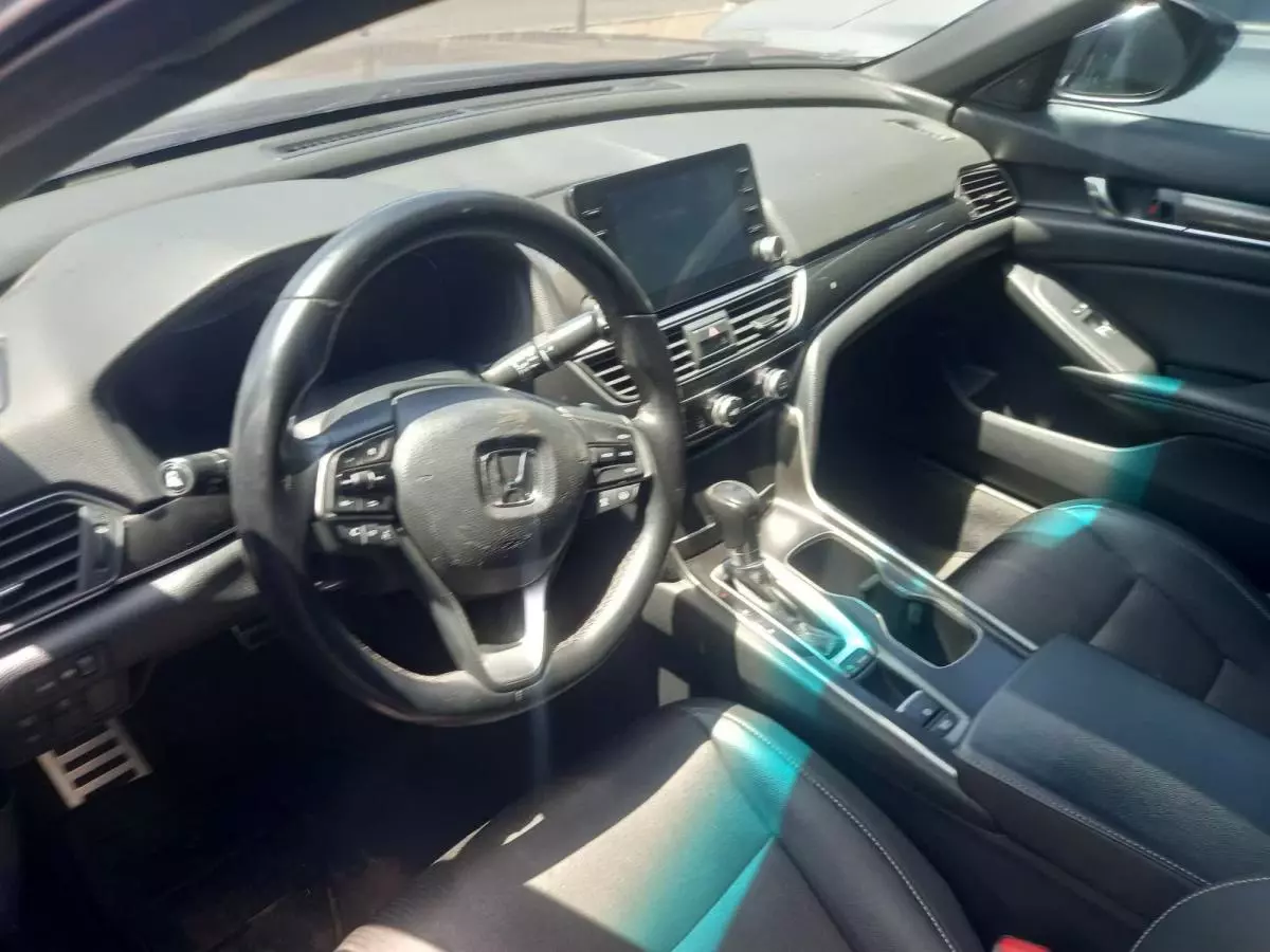 Honda Accord   - 2018