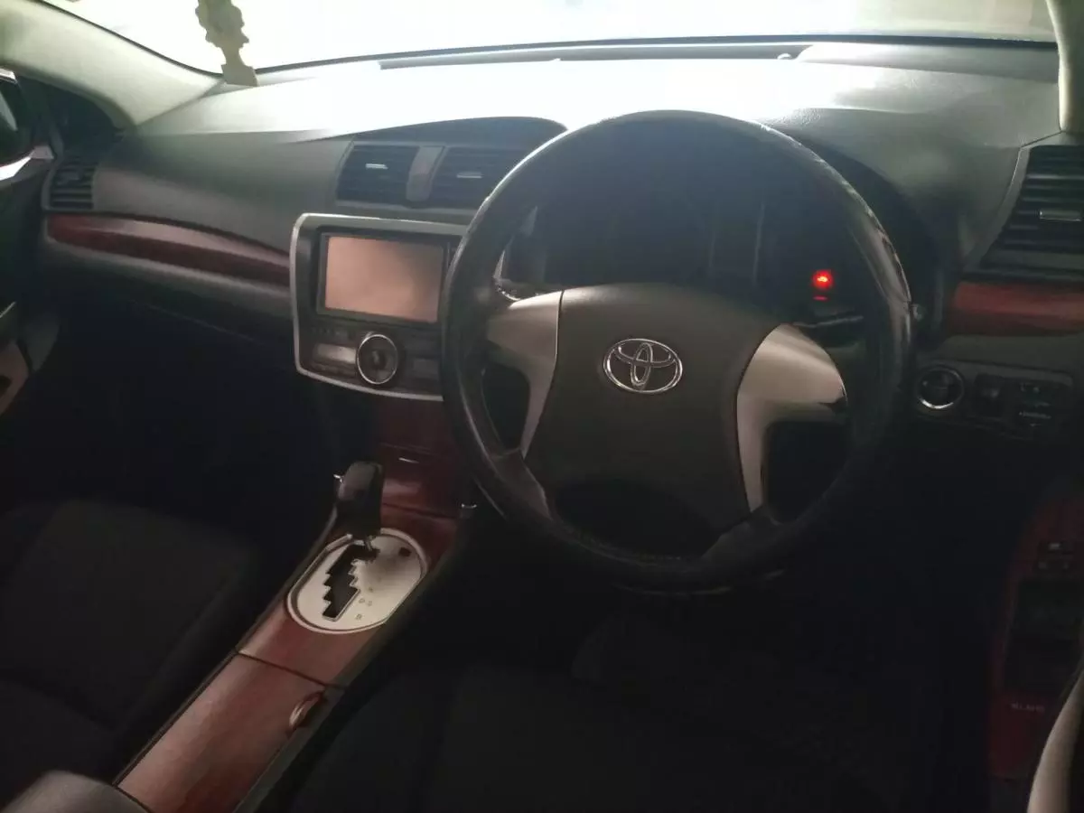 Toyota Premio  - 2010