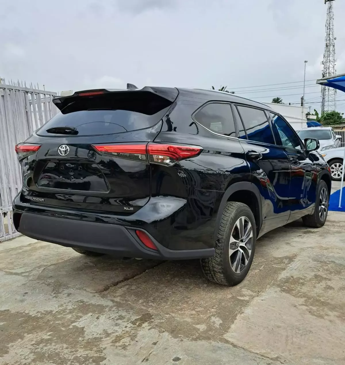 Toyota Highlander   - 2020