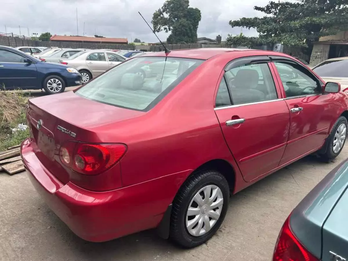 Toyota Corolla   - 2007