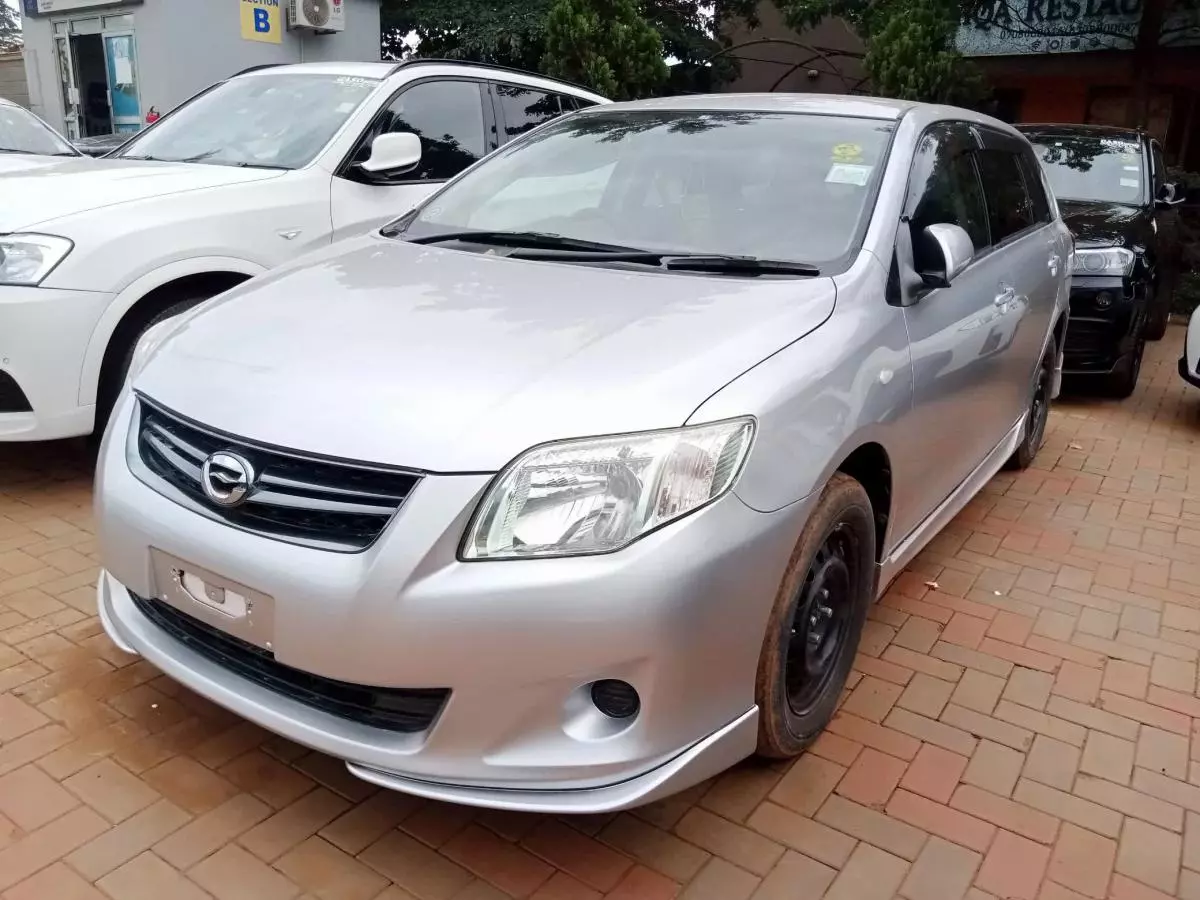 Toyota Fielder    - 2011