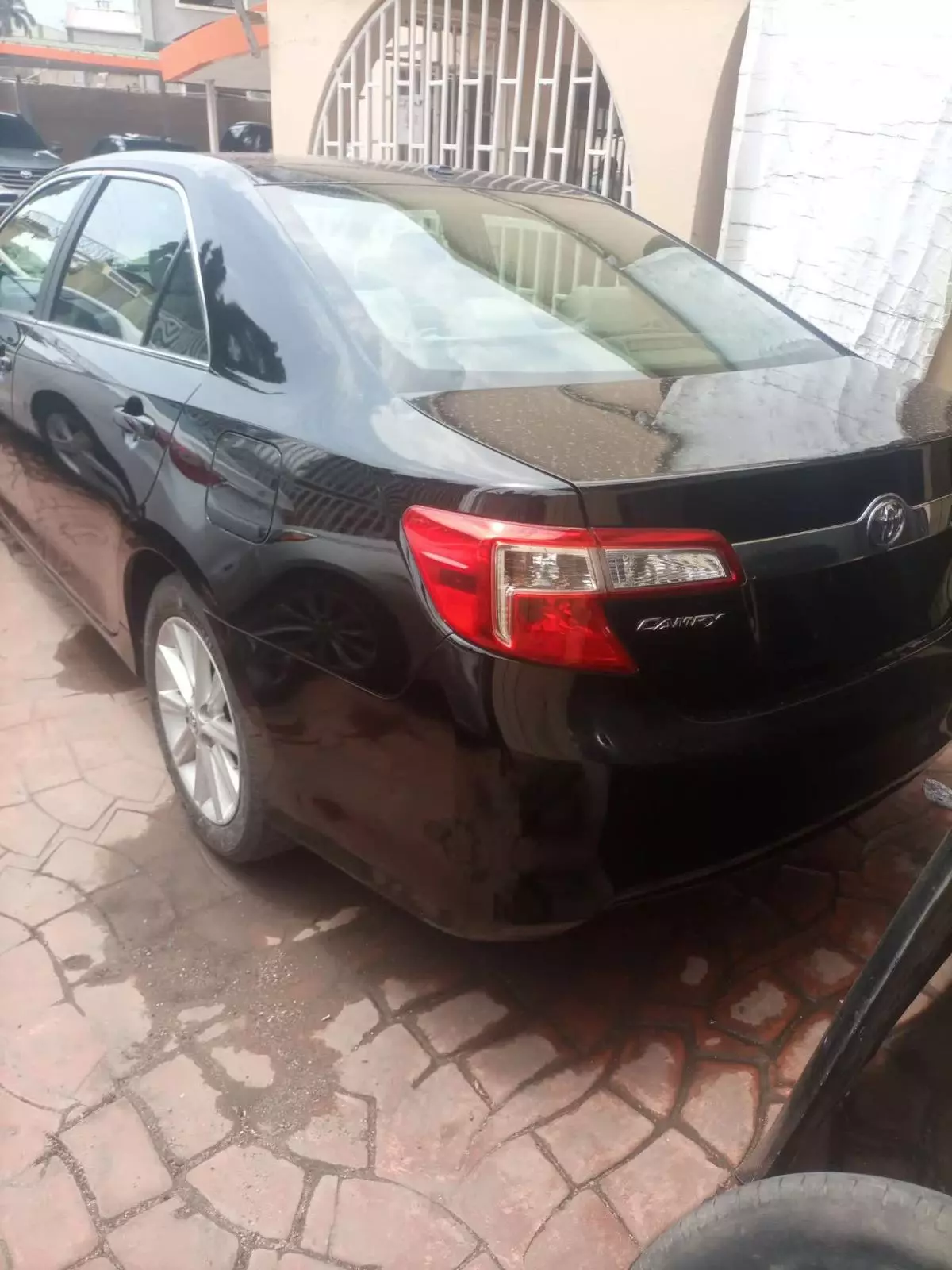 Toyota Camry   - 2012