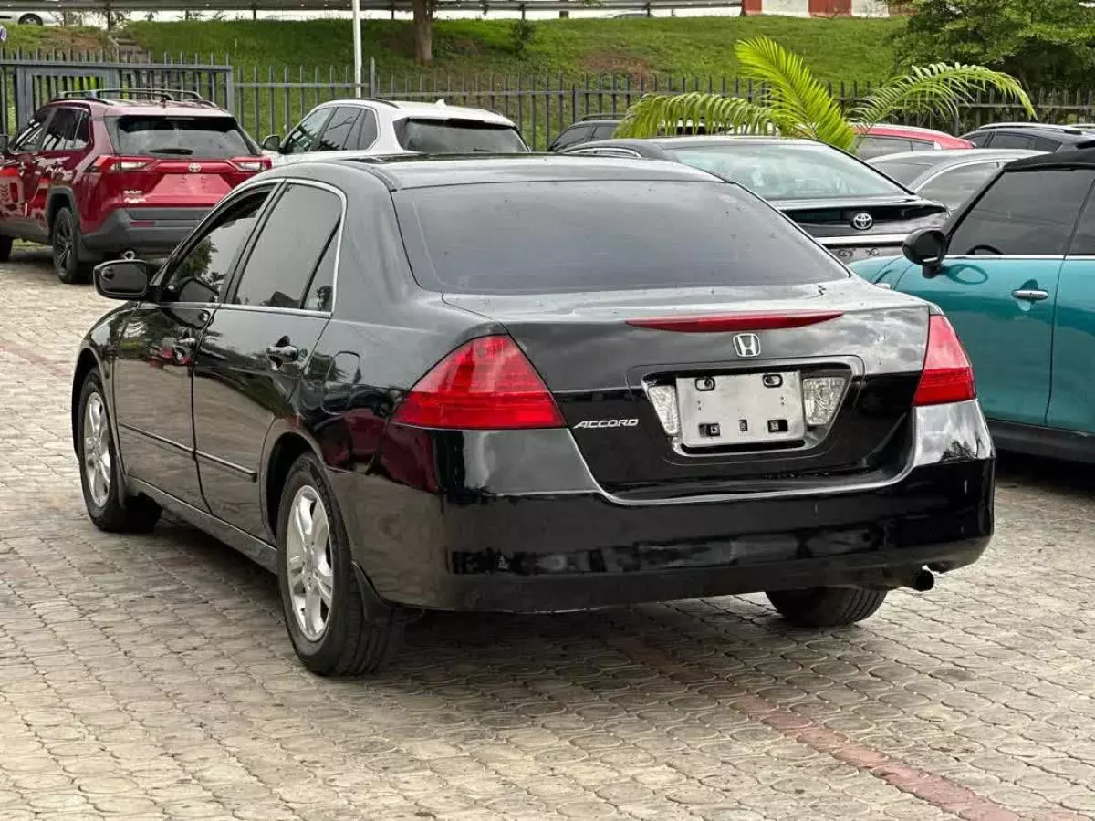 Honda Accord   - 2007