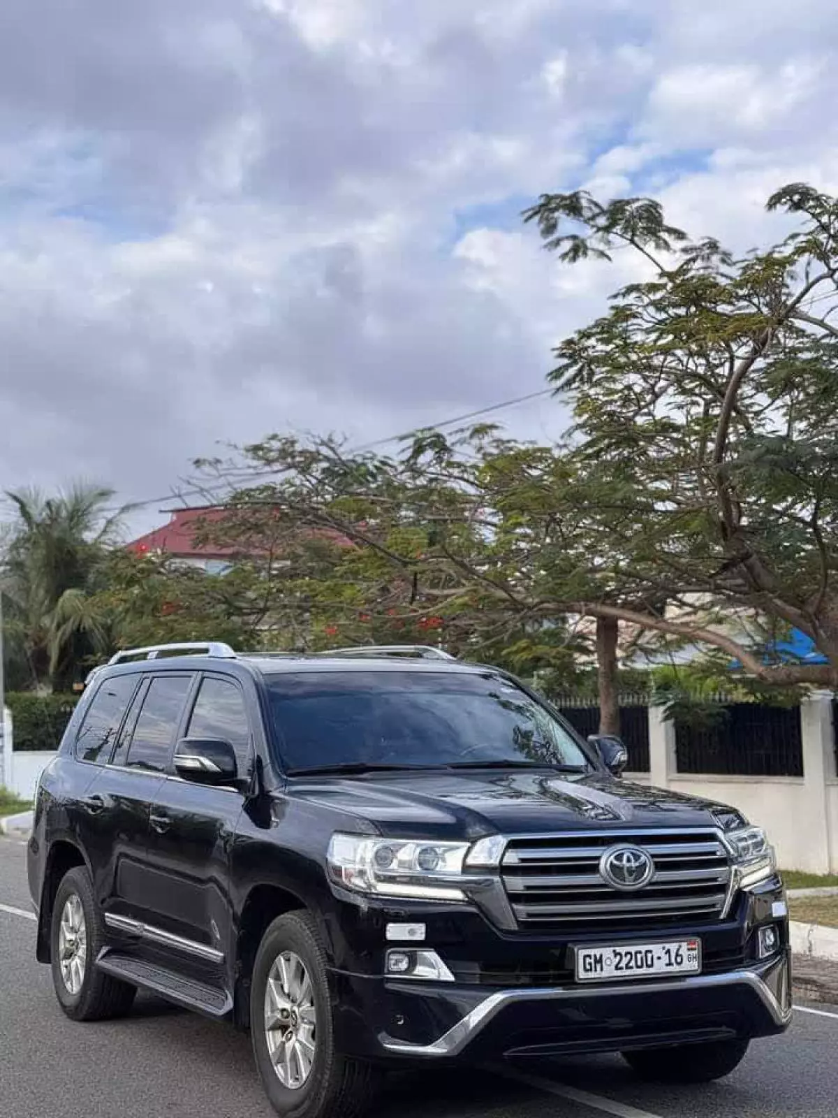 Toyota Land Cruiser   - 2016