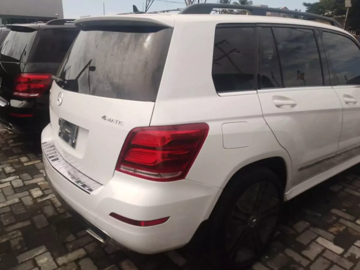 Mercedes-Benz GLK 350   - 2014