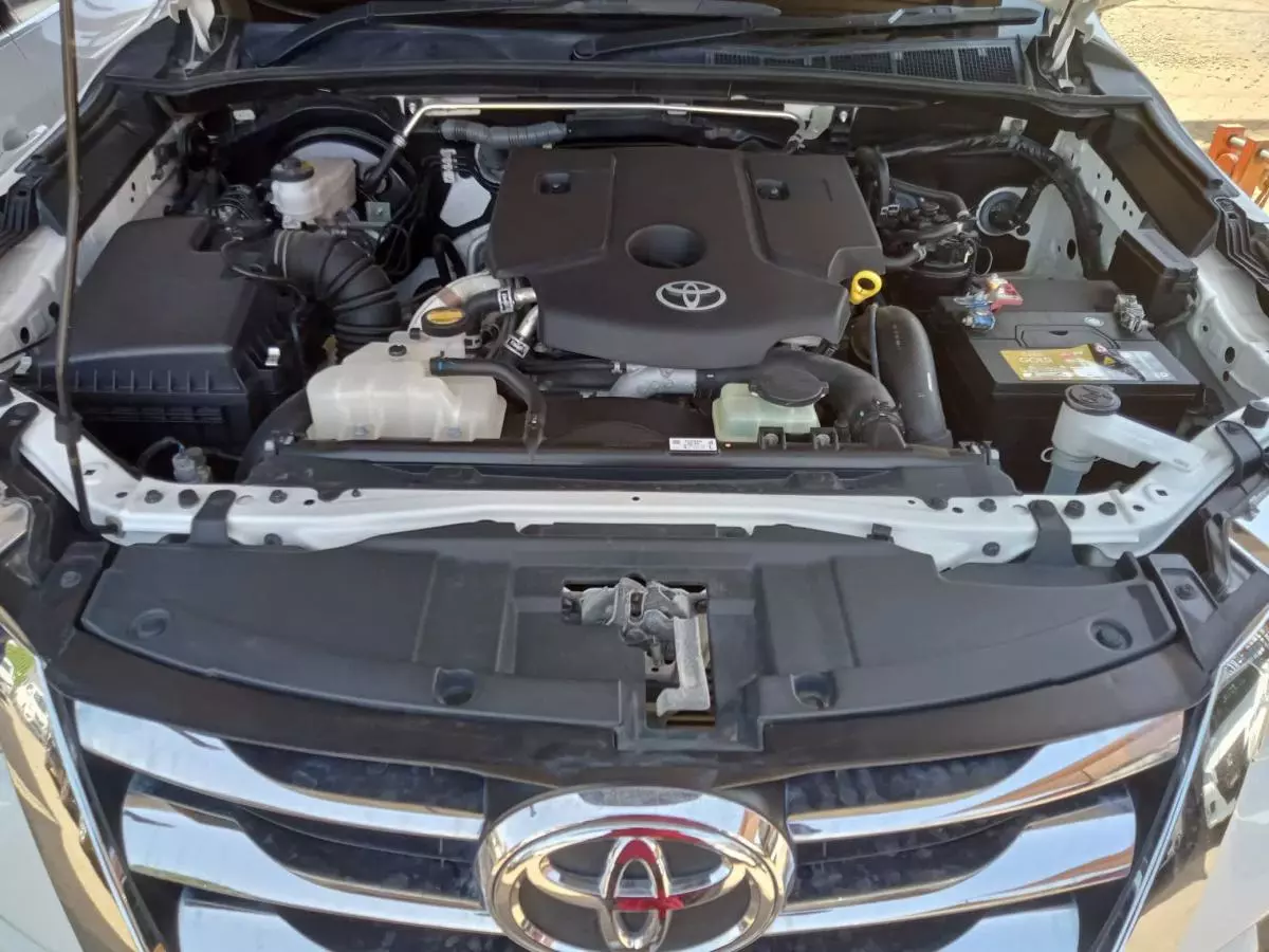 Toyota Fortuner - 2015