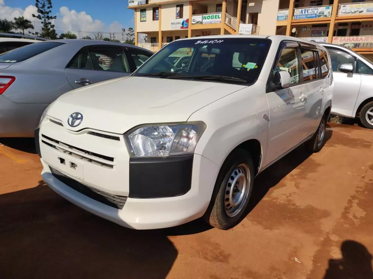 Toyota Probox    - 2015