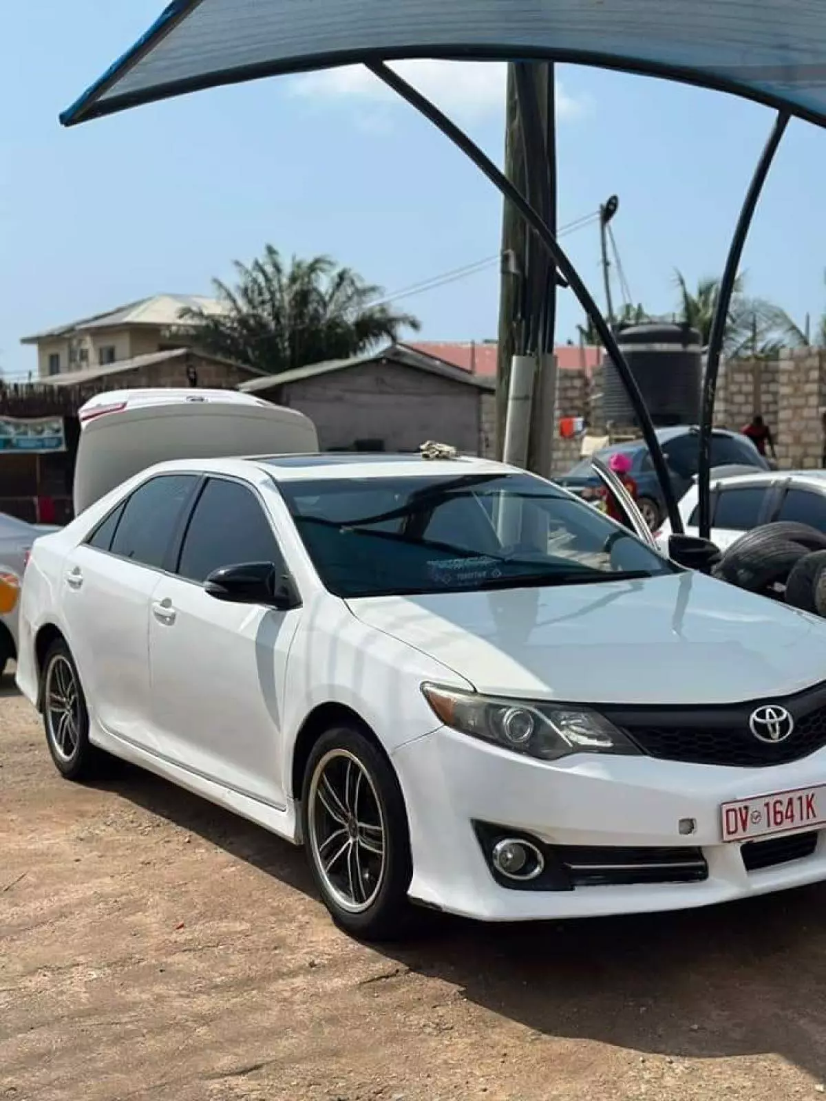 Toyota Camry   - 2012