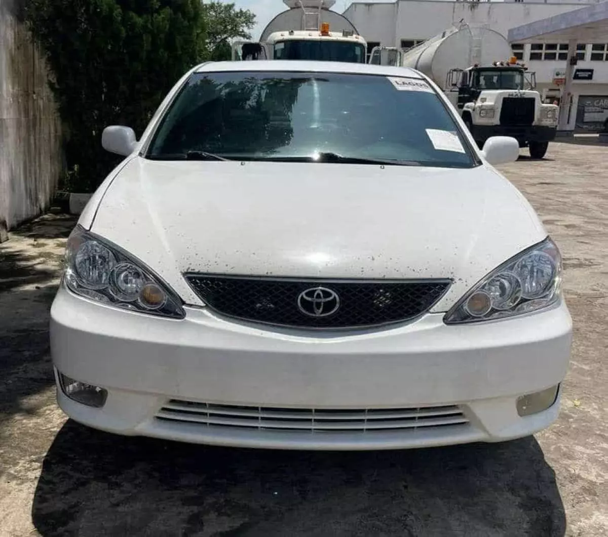 Toyota Camry   - 2005