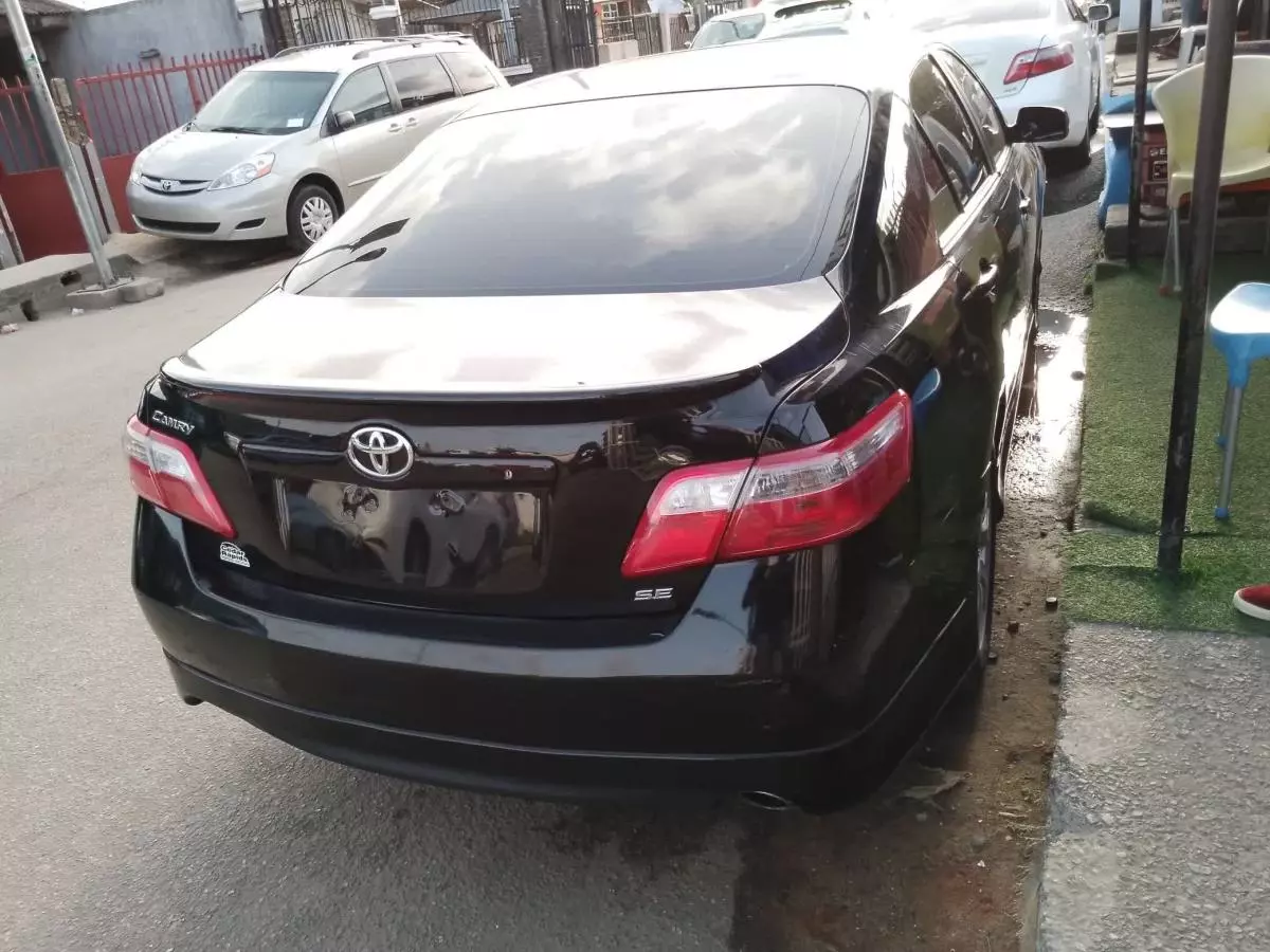 Toyota Camry   - 2008