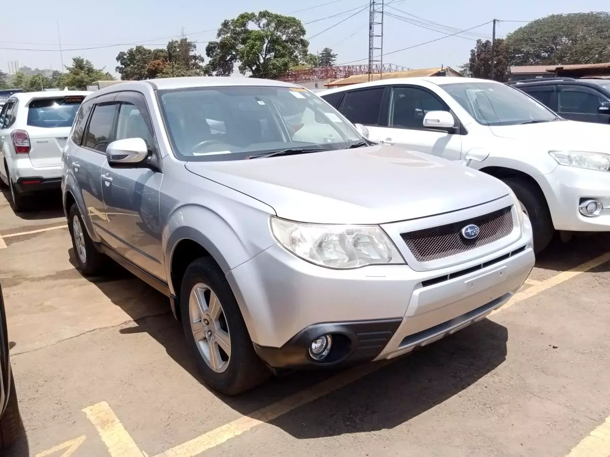 Subaru Forester   - 2011