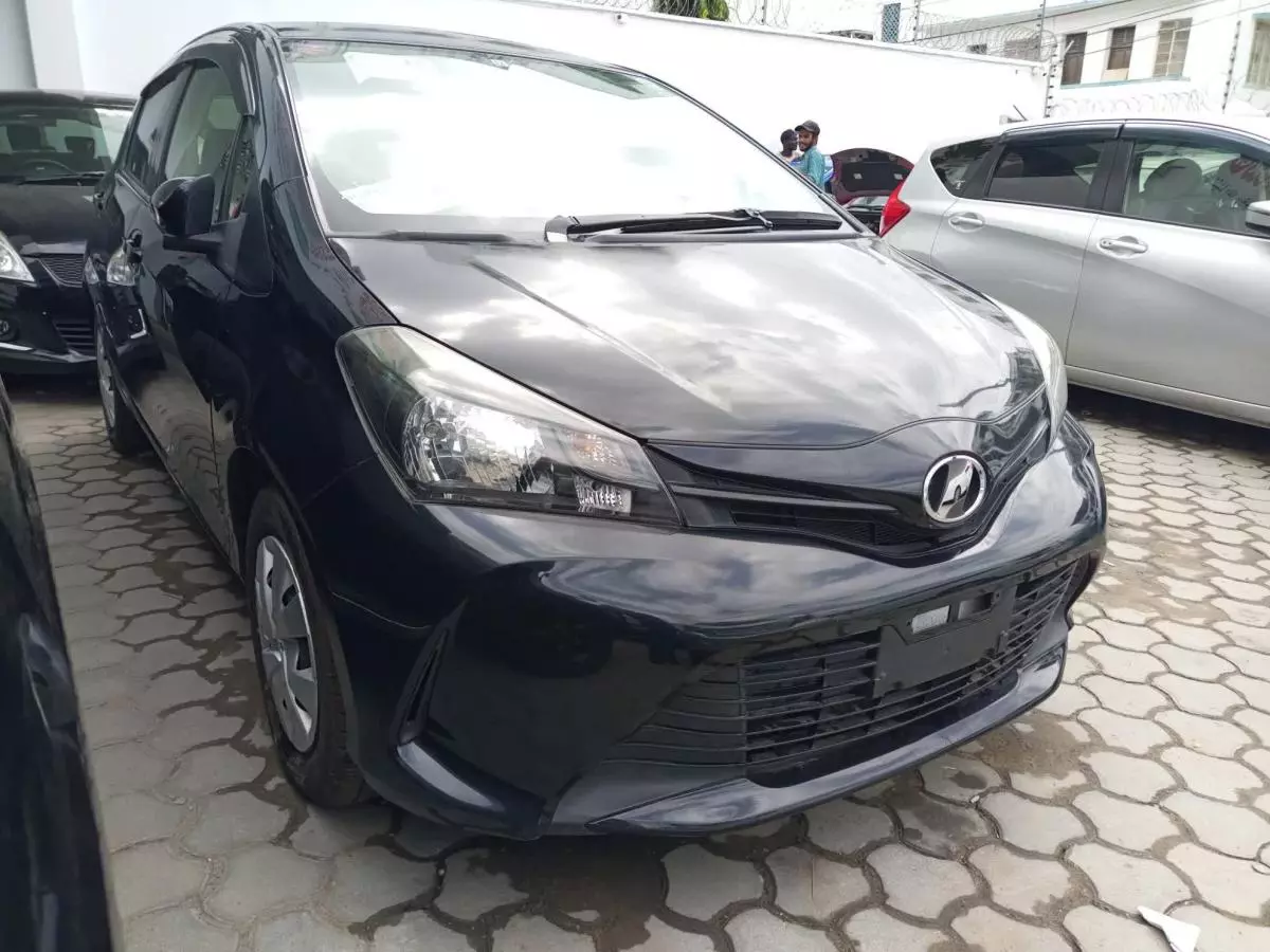 Toyota Vitz - 2015