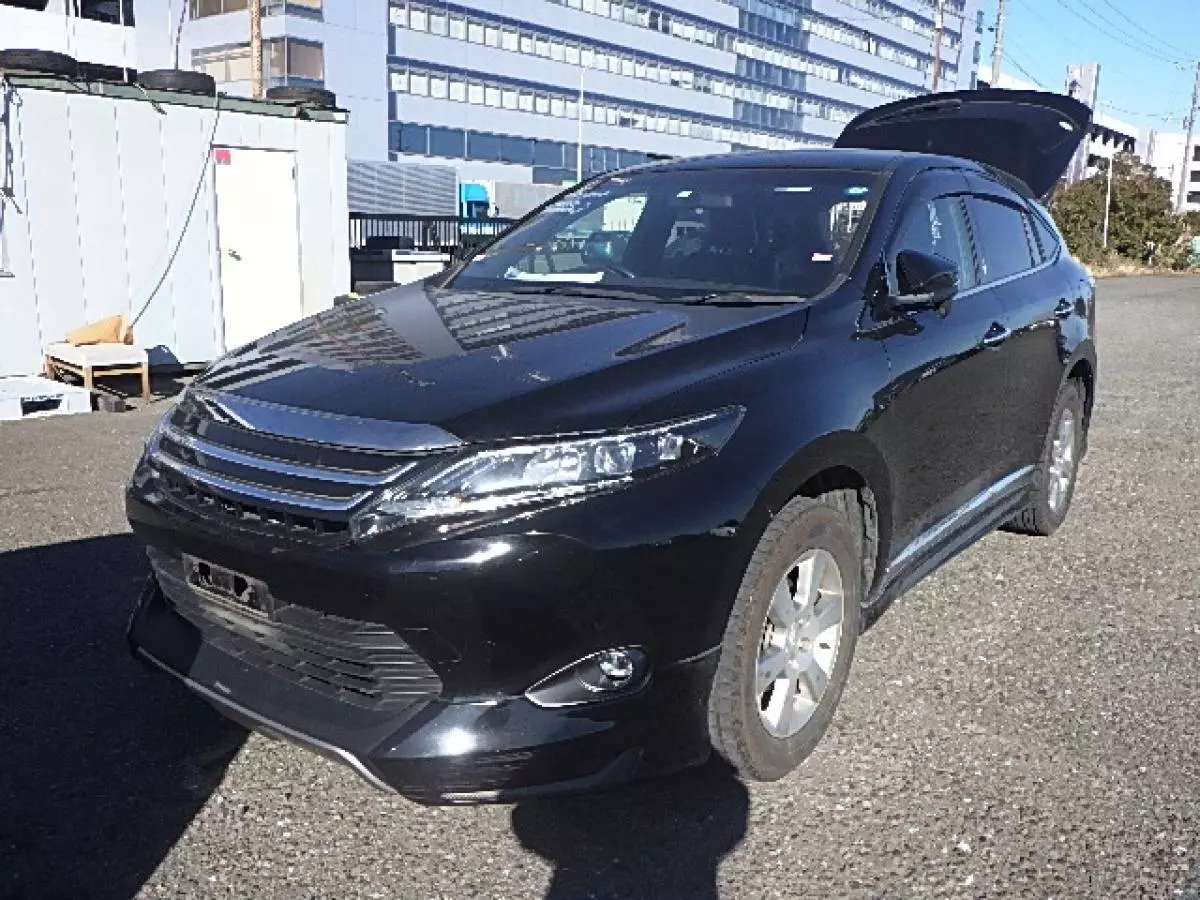 Toyota Harrier   - 2016