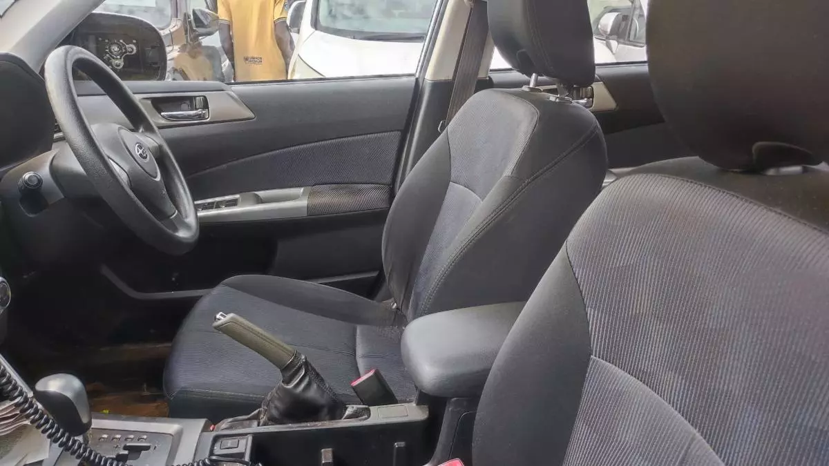 Subaru Forester   - 2010