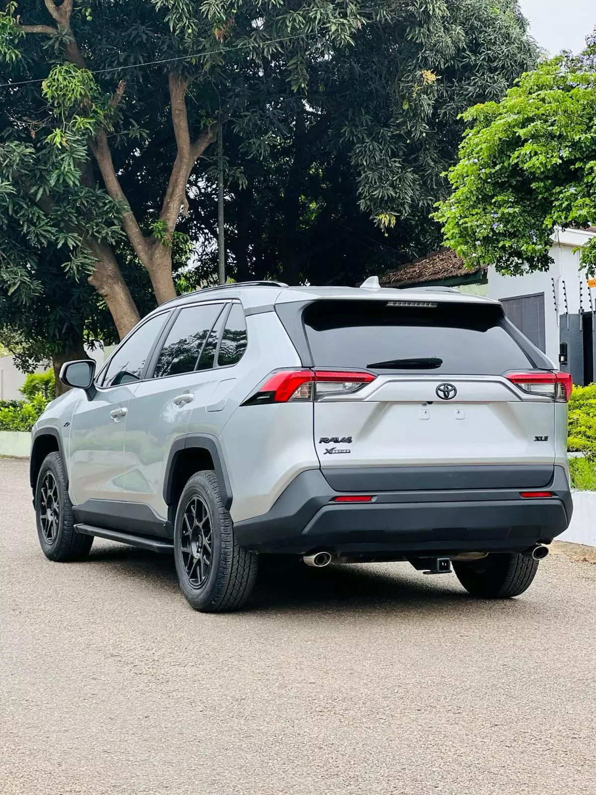 Toyota RAV 4   - 2020