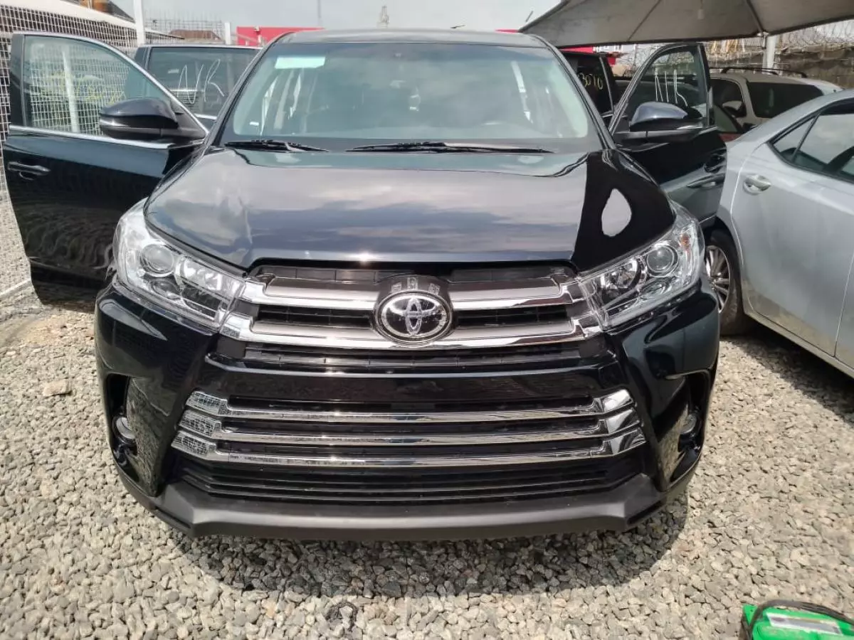 Toyota Highlander   - 2015